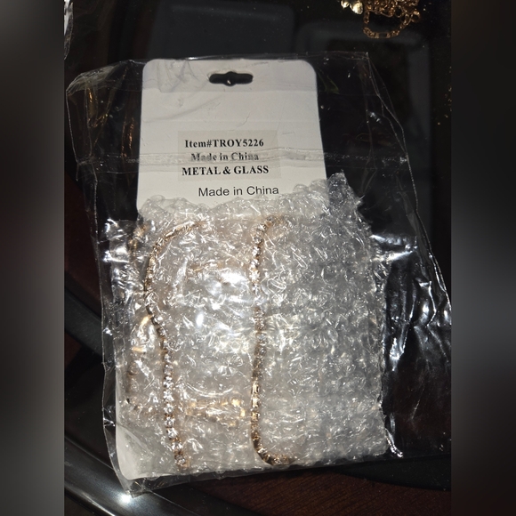 Fashion Nova Ice Him Out Lariat Necklace Gold NEW - Picture 5 of 7